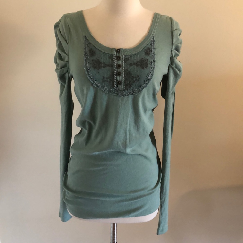 Free People | Beautiful LS Top